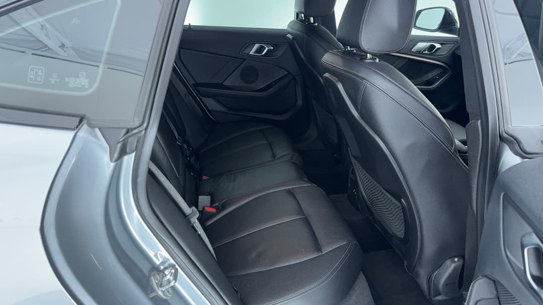 2022 BMW 2 18i M Sport Gran Coupe, Automatic, 52867 km, Right Side Rear Door Cabin View