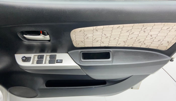 2014 Maruti Wagon R 1.0 VXI, Petrol, Manual, 63,054 km, Driver Side Door Panels Control