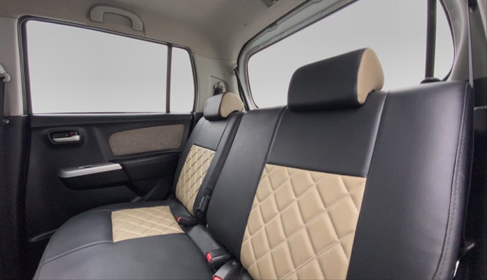 2014 Maruti Wagon R 1.0 VXI, Petrol, Manual, 63,054 km, Right Side Rear Door Cabin