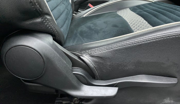 2019 Toyota Glanza G CVT, Petrol, Automatic, 23,657 km, Driver Side Adjustment Panel