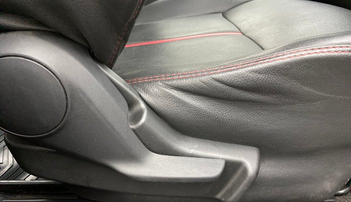 2017 Maruti IGNIS ZETA 1.2 K12 AMT, Petrol, Automatic, 23,574 km, Driver Side Adjustment Panel