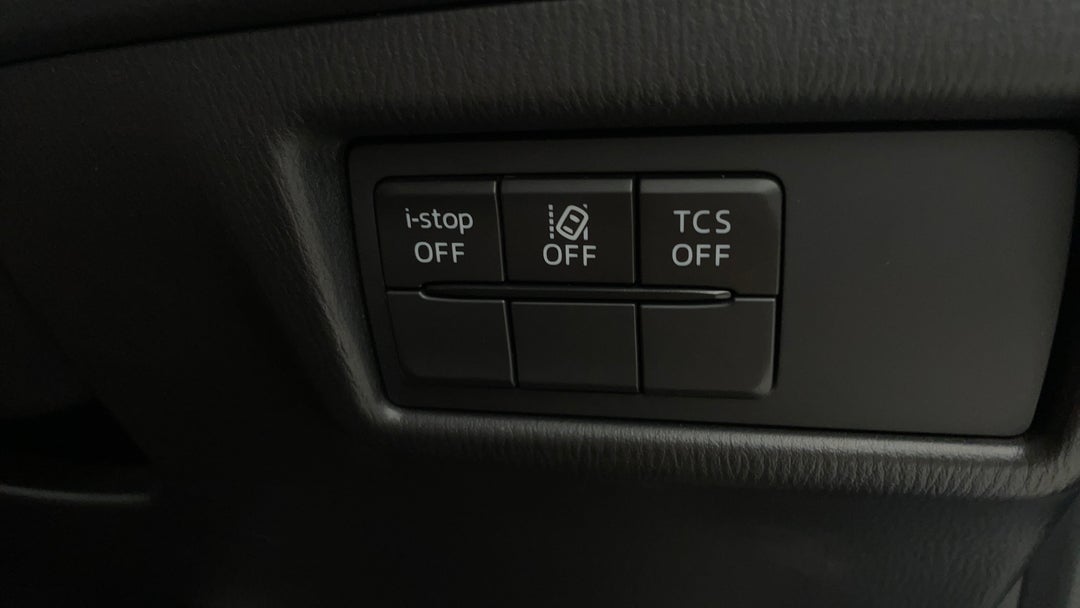 2023 Mazda CX-5 G25 Maxx Sport (FWD), Automatic, 51676 km, Utility Switches/Buttons