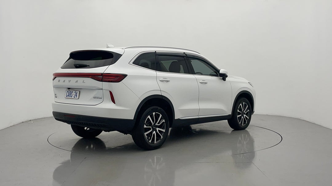 Right Back Diagonal (45- Degree) View