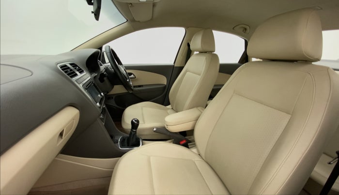 2015 Volkswagen Vento HIGHLINE DIESEL, Diesel, Manual, 85,009 km, Right Side Front Door Cabin