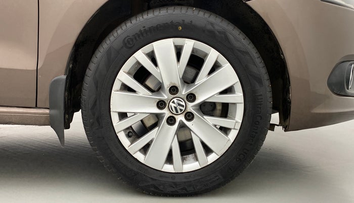 2015 Volkswagen Vento HIGHLINE DIESEL, Diesel, Manual, 85,009 km, Right Front Wheel