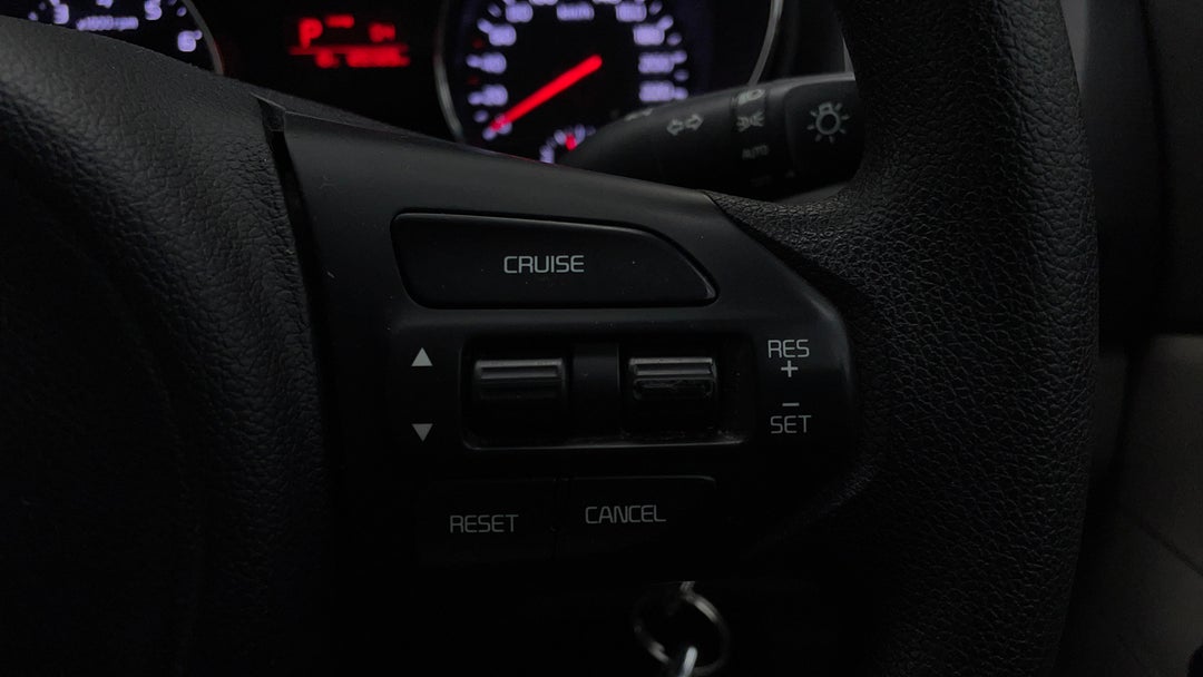 2017 Kia Carnival S, Automatic, 126569 km, Cruise Control