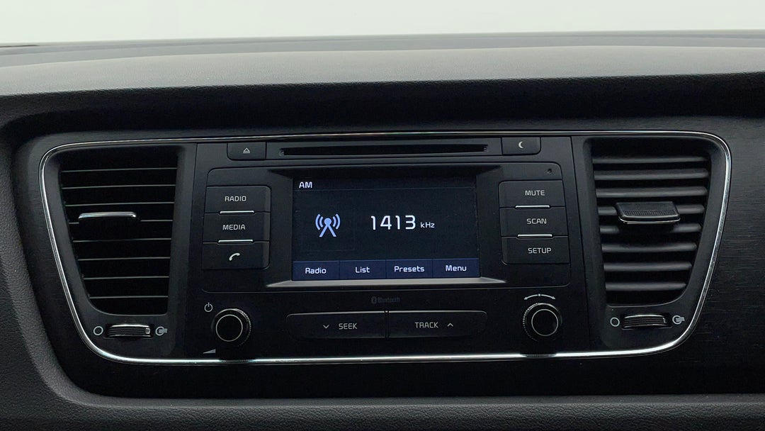 2017 Kia Carnival S, Automatic, 126569 km, Infotainment System