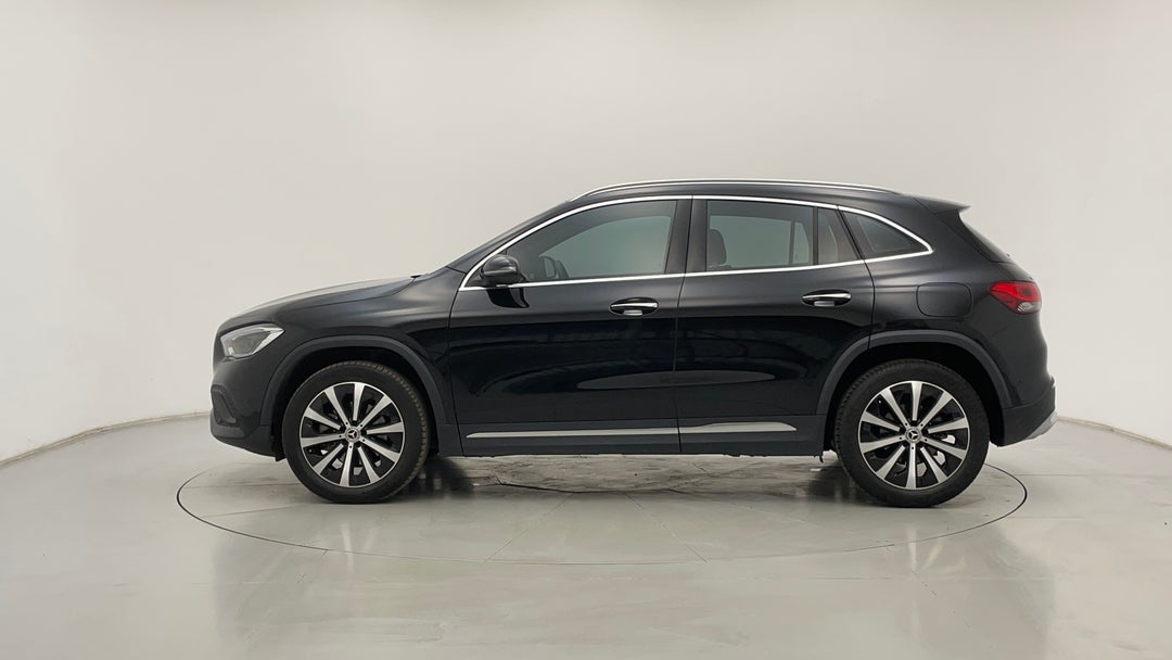 2022 Mercedes-benz GLA 200, Automatic, 24049 km, Left Side View