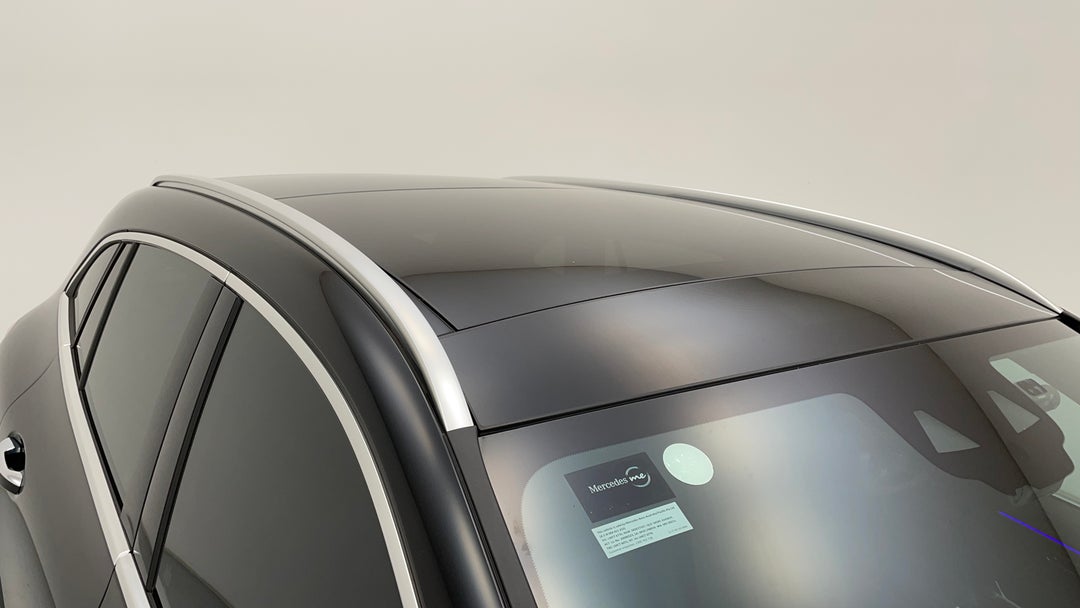 2022 Mercedes-benz GLA 200, Automatic, 24049 km, Roof/Sunroof View