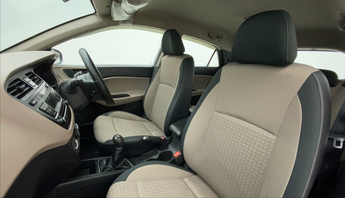 2017 Hyundai Elite i20 SPORTZ 1.2, Petrol, Manual, 16,768 km, Right Side Front Door Cabin