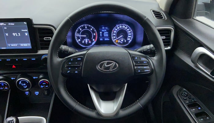 2019 Hyundai VENUE SX(O) CRDi, Diesel, Manual, 35,923 km, Steering Wheel Close Up