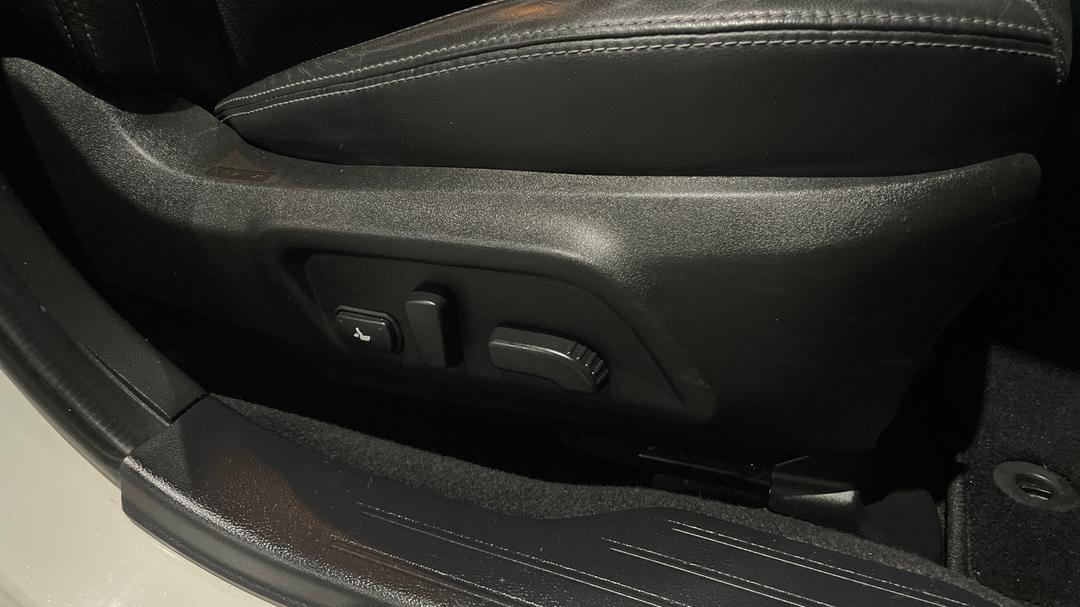 2017 Subaru Liberty 2.5i Premium, Automatic, 92055 km, Drivers Side Adjustment Panel