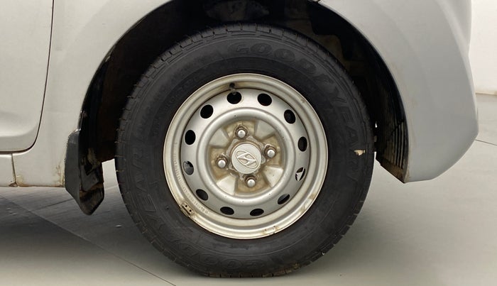 2012 Hyundai Eon ERA PLUS, Petrol, Manual, 59,110 km, Right Front Wheel