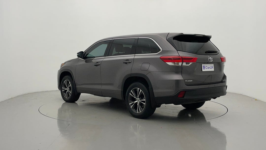 Left Back Diagonal (45- Degree) View