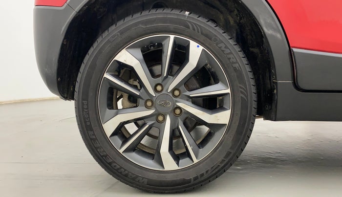 2019 Mahindra XUV300 W8(O) 1.2 PETROL DUAL TONE, Petrol, Manual, 14,483 km, Right Rear Wheel