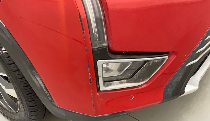 2019 Mahindra XUV300 W8(O) 1.2 PETROL DUAL TONE, Petrol, Manual, 14,483 km, Front bumper - Minor scratches