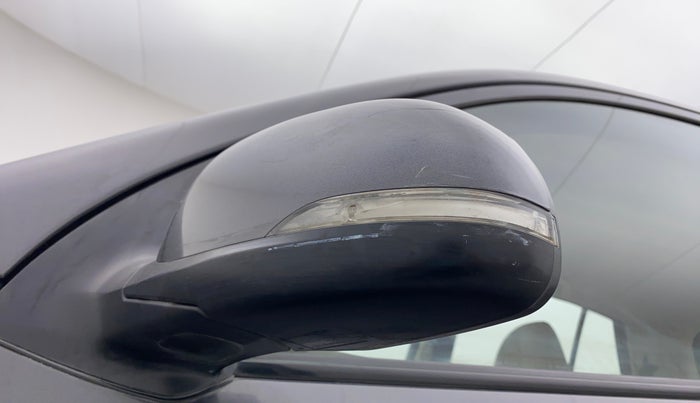 2012 Hyundai i10 MAGNA 1.2, CNG, Manual, Left rear-view mirror - Indicator light has minor damage