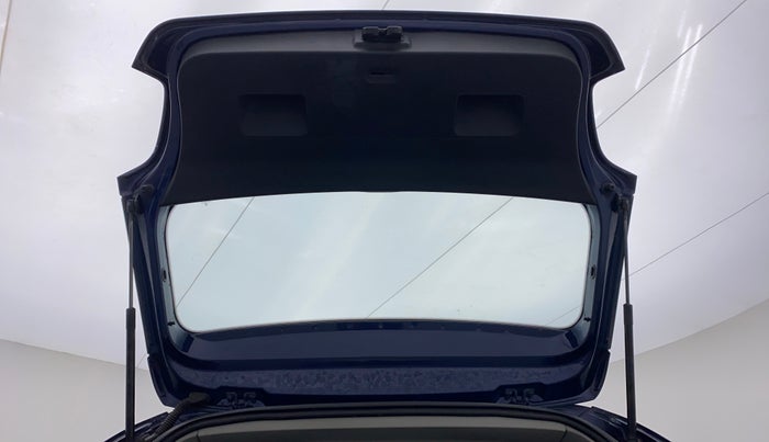 2015 Volkswagen Polo TRENDLINE 1.5L DIESEL, Diesel, Manual, 83,196 km, Boot Door Open