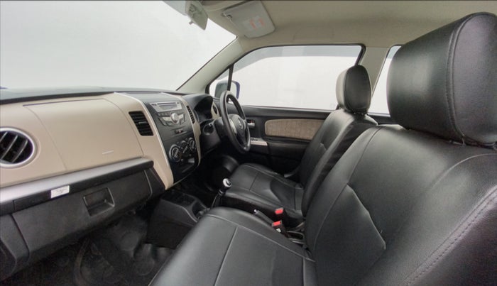 2016 Maruti Wagon R 1.0 VXI OPT, Petrol, Manual, 80,190 km, Right Side Front Door Cabin