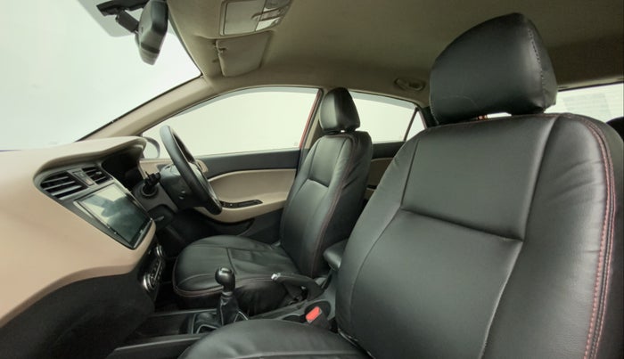 2016 Hyundai Elite i20 SPORTZ 1.2, Petrol, Manual, 1,15,944 km, Right Side Front Door Cabin