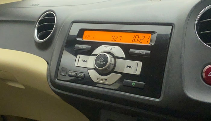 2015 Honda Amaze 1.2L I-VTEC SX, Petrol, Manual, 26,400 km, Infotainment system - AM/FM Radio - Not Working