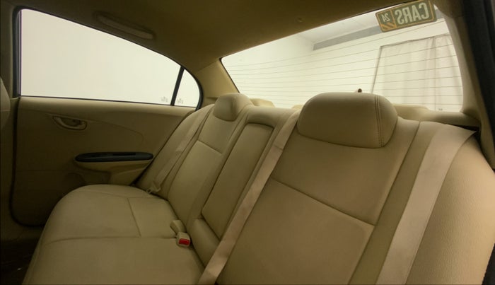 2015 Honda Amaze 1.2L I-VTEC SX, Petrol, Manual, 26,400 km, Right Side Rear Door Cabin
