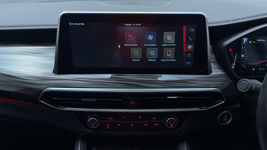 2022 LDV D90 Executive (4wd) D20, Automatic, 105850 km, Center Console