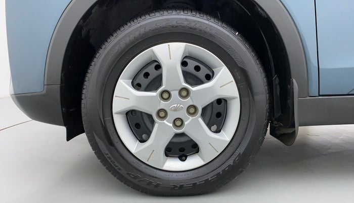 2021 Mahindra XUV300 1.2 W6 MT, Petrol, Manual, 9,814 km, Left Front Wheel