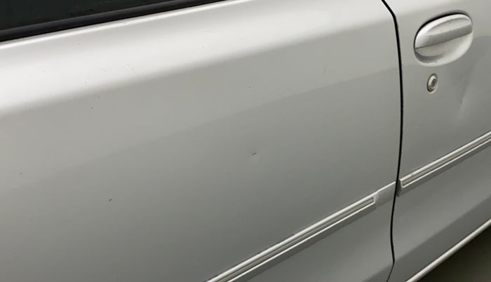 2011 Toyota Etios G, Petrol, Manual, 88,605 km, Right rear door - Slightly dented