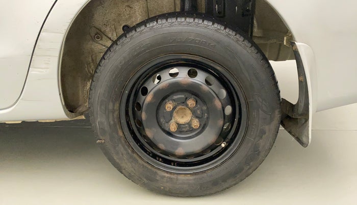2011 Toyota Etios G, Petrol, Manual, 88,605 km, Left Rear Wheel