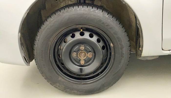 2011 Toyota Etios G, Petrol, Manual, 88,605 km, Left Front Wheel