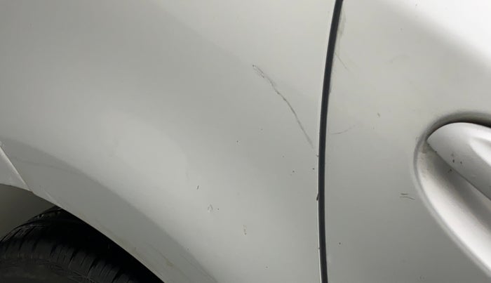 2011 Toyota Etios G, Petrol, Manual, 88,605 km, Right quarter panel - Minor scratches