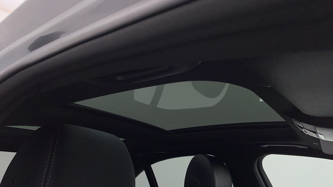 Interior Sunroof/Moonroof