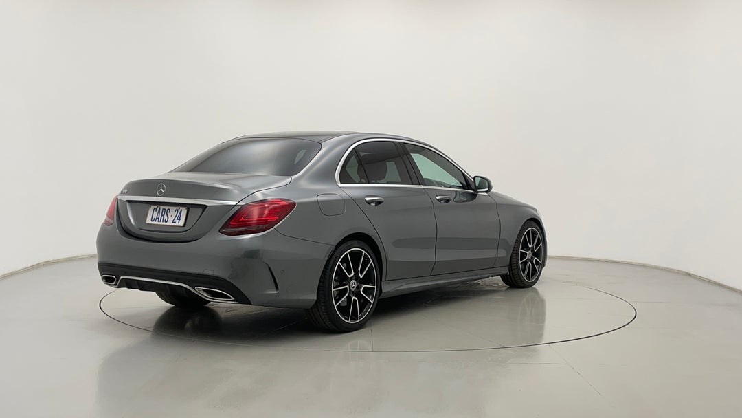 Right Back Diagonal (45- Degree) View