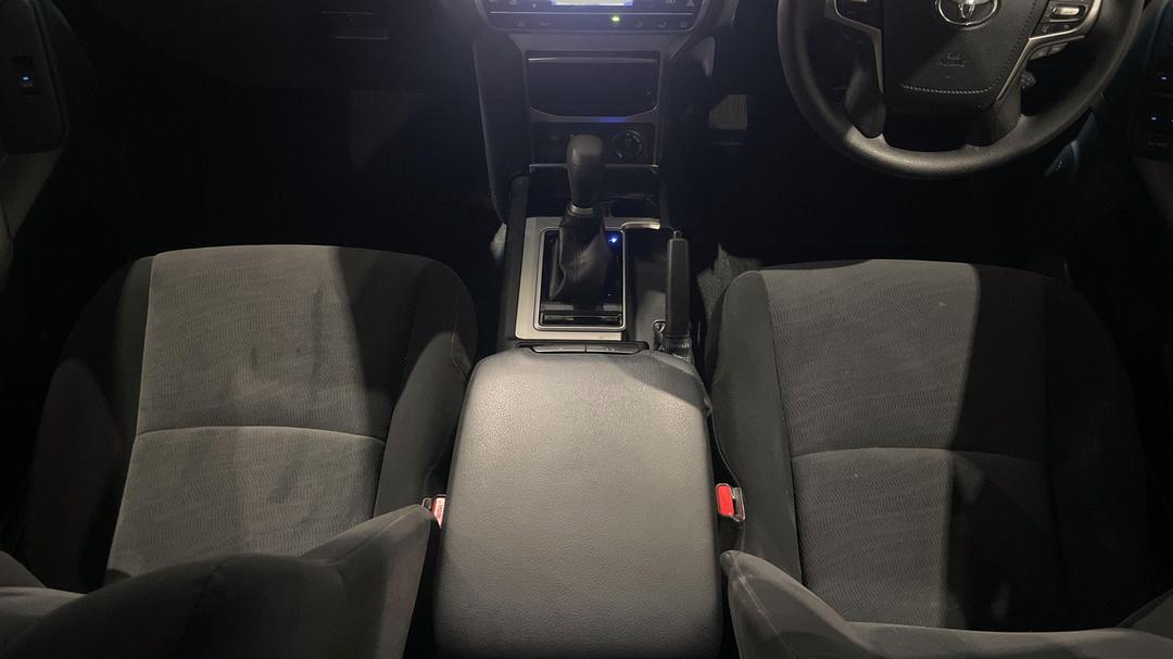 2023 Toyota Landcruiser Prado Gx, Automatic, 51955 km, Center Console