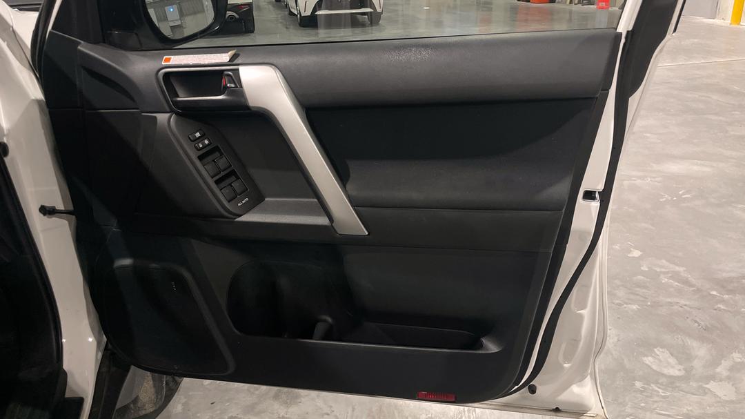 2023 Toyota Landcruiser Prado Gx, Automatic, 51955 km, Speaker View