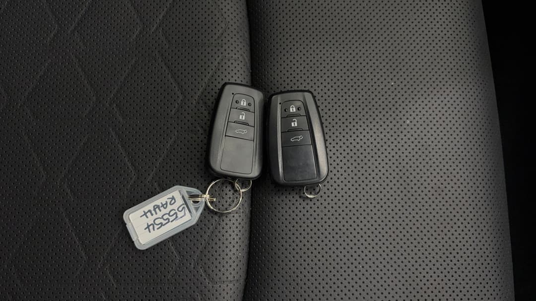 2024 Toyota RAV4 Edge (AWD) Hybrid, Automatic, 23897 km, Key Close-up