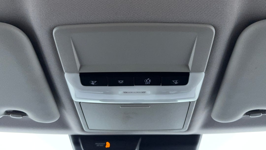 On-Roof Controls/Sunglass holder