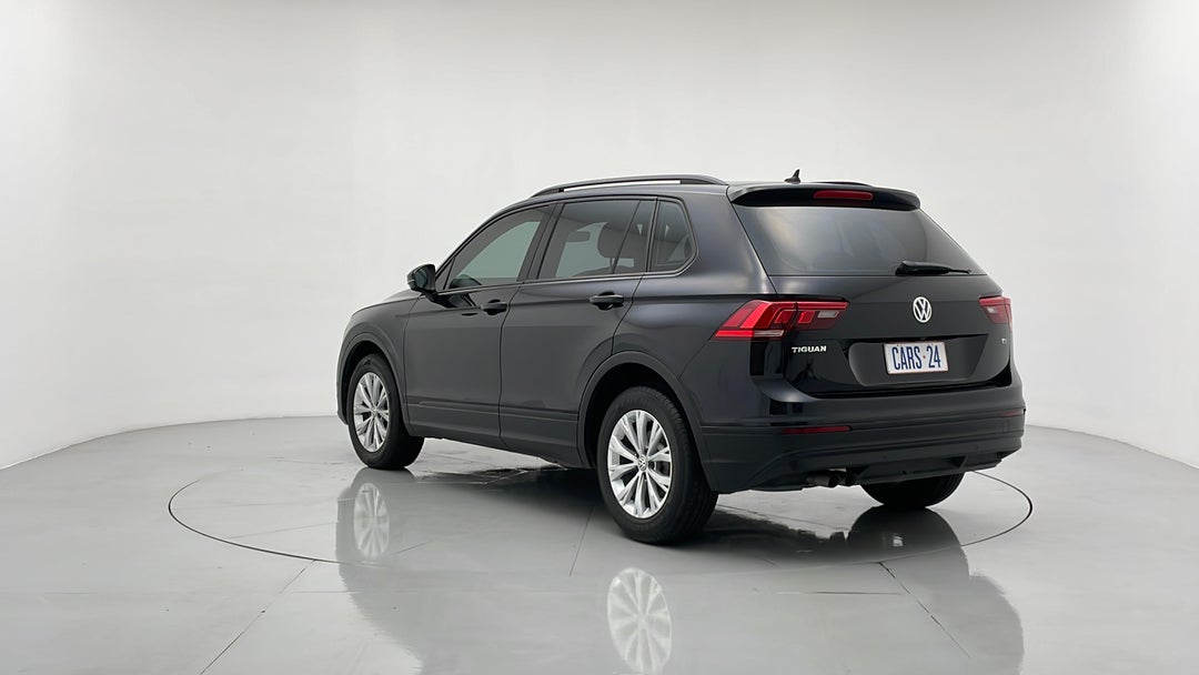 Left Back Diagonal (45- Degree) View