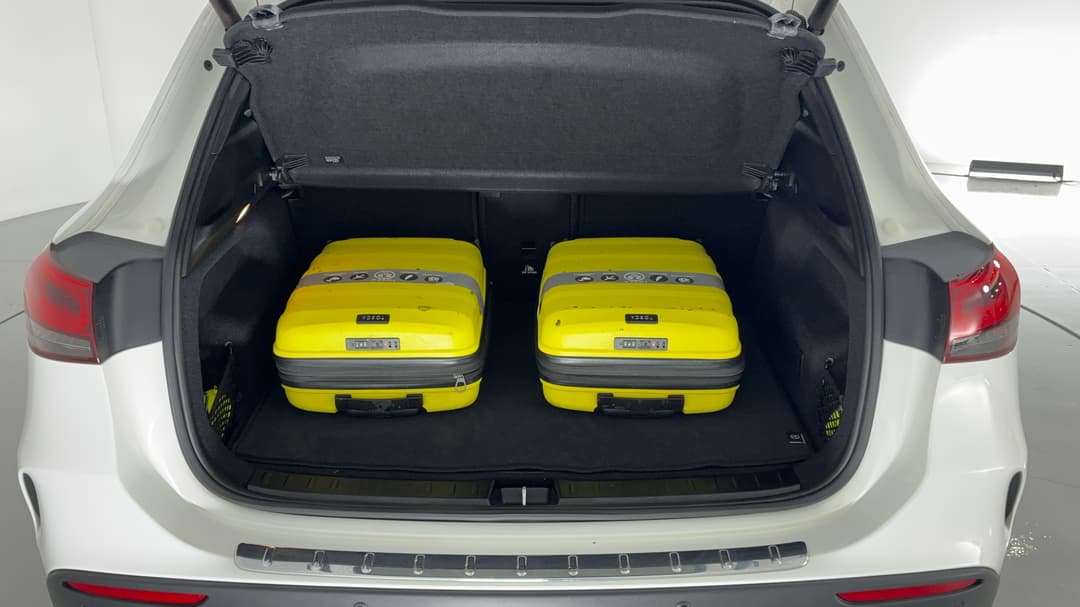 2021 Mercedes-benz GLA 250 4matic, Automatic, 60092 km, Boot Inside View with Luggage