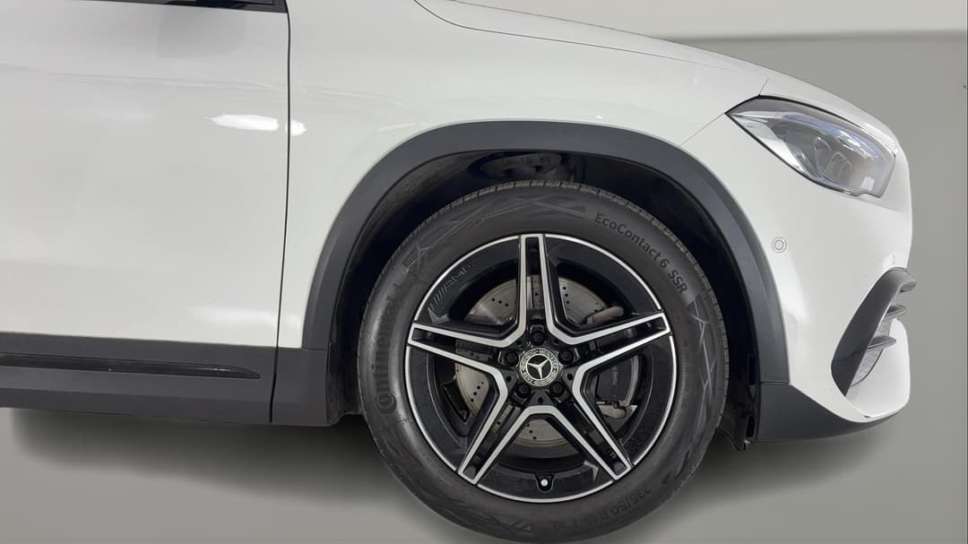 2021 Mercedes-benz GLA 250 4matic, Automatic, 60092 km, Right Front Wheel