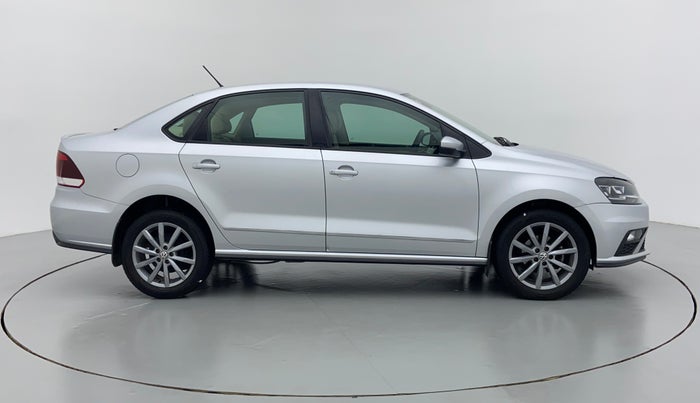 2022 Volkswagen Vento HIGHLINE PLUS 1.0L TSI AT, Petrol, Automatic, 28,387 km, Right Side View