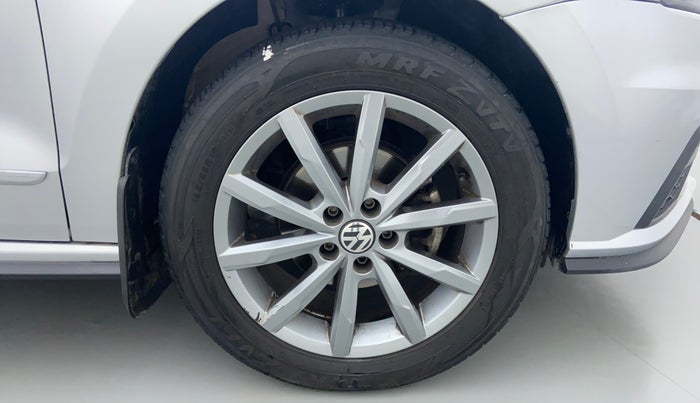 2022 Volkswagen Vento HIGHLINE PLUS 1.0L TSI AT, Petrol, Automatic, 28,387 km, Right Front Wheel