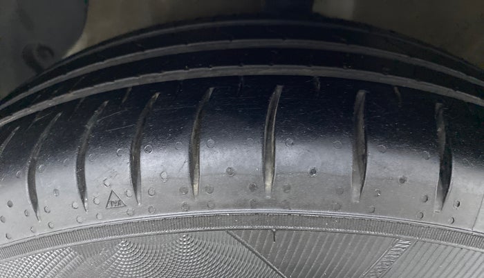 2018 Hyundai Grand i10 MAGNA 1.2 KAPPA VTVT, Petrol, Manual, 57,929 km, Left Front Tyre Tread