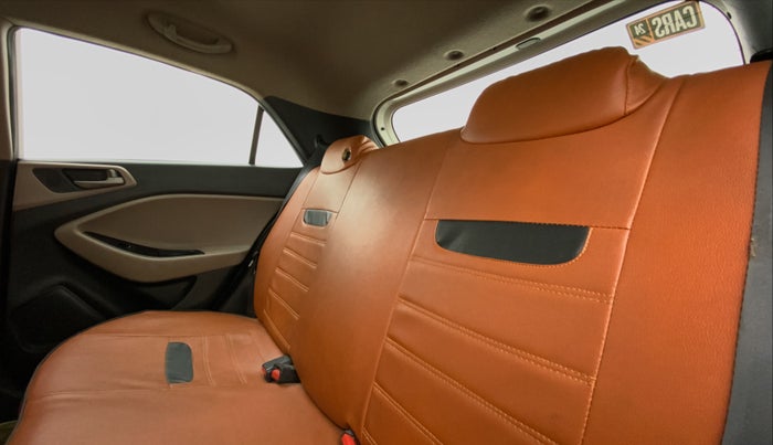 2018 Hyundai Elite i20 SPORTZ 1.2, Petrol, Manual, 77,860 km, Right Side Rear Door Cabin