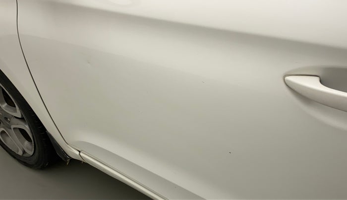 2018 Hyundai Elite i20 SPORTZ 1.2, Petrol, Manual, 77,860 km, Front passenger door - Minor scratches