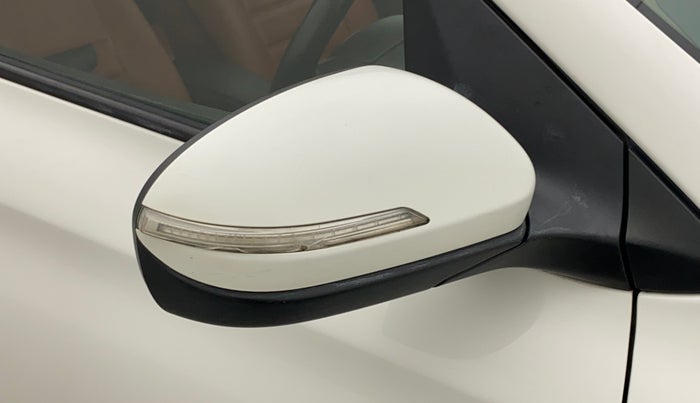 2018 Hyundai Elite i20 SPORTZ 1.2, Petrol, Manual, 77,860 km, Right rear-view mirror - Indicator light not working