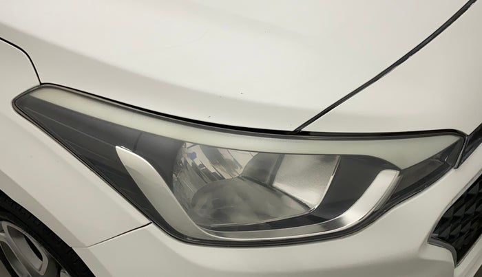 2018 Hyundai Elite i20 SPORTZ 1.2, Petrol, Manual, 77,860 km, Right headlight - Minor scratches