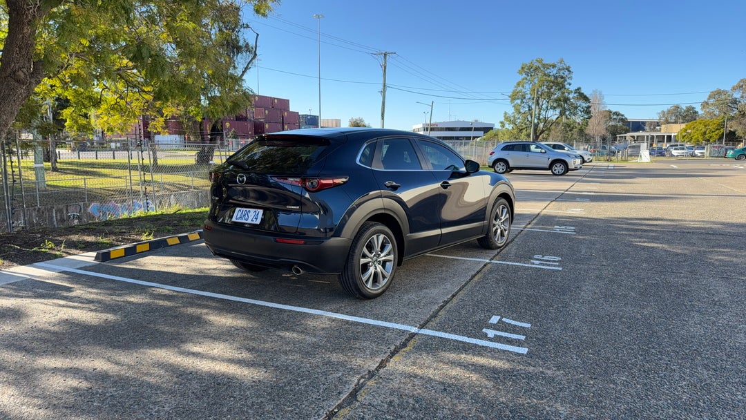 Right Back Diagonal (45- Degree) View