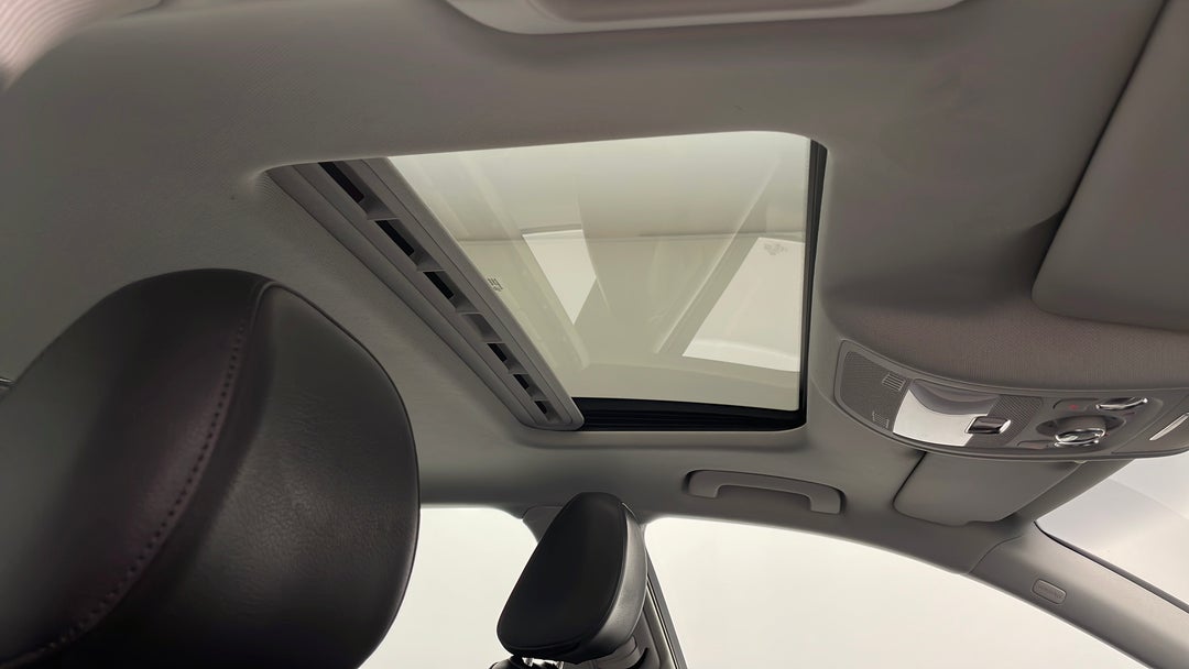 Interior Sunroof/Moonroof